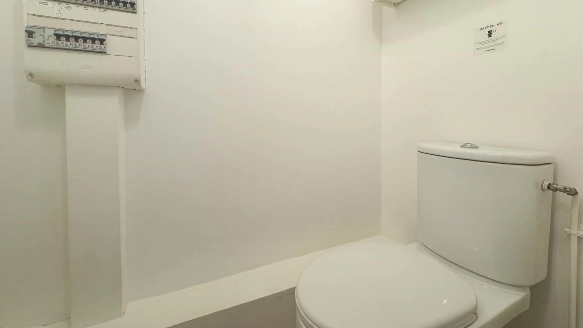 Flexliving - Whole Flat - Augereau Apartment *