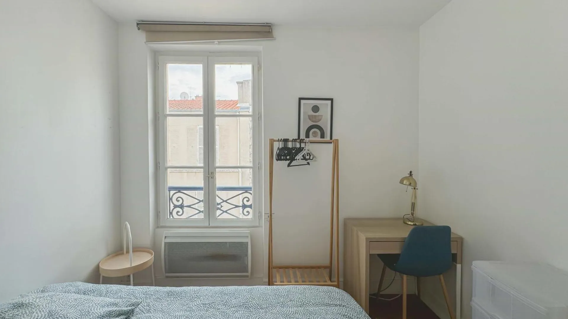 Flexliving - Whole Flat - Augereau Apartment